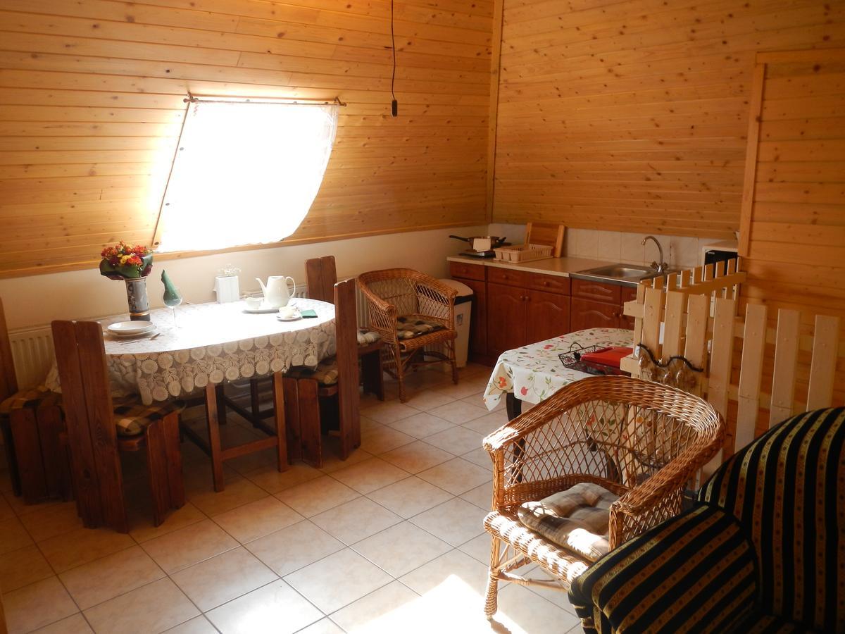 Vakacio Apartman บาลาโตนัลมาดี ภายนอก รูปภาพ