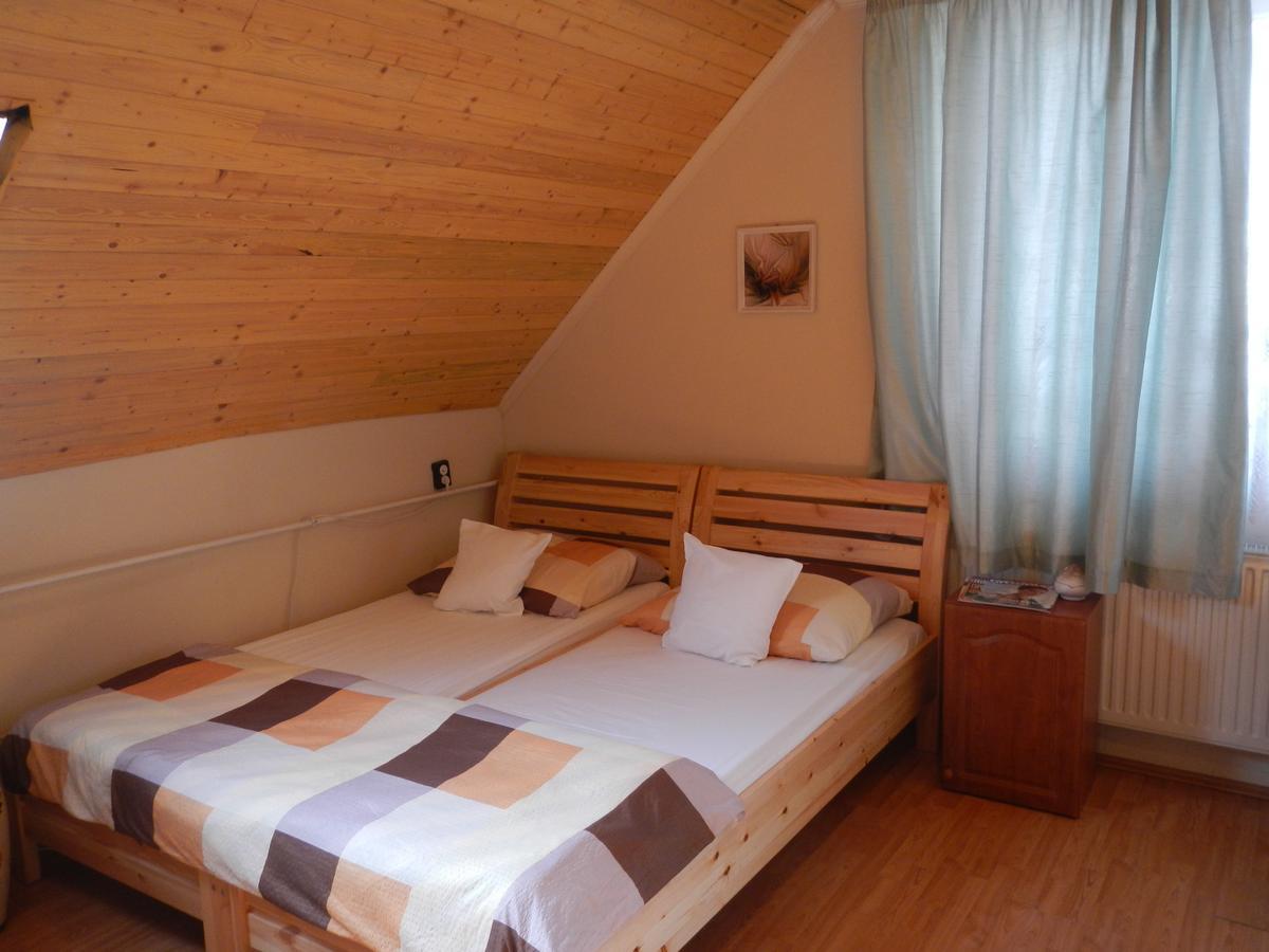 Vakacio Apartman บาลาโตนัลมาดี ภายนอก รูปภาพ